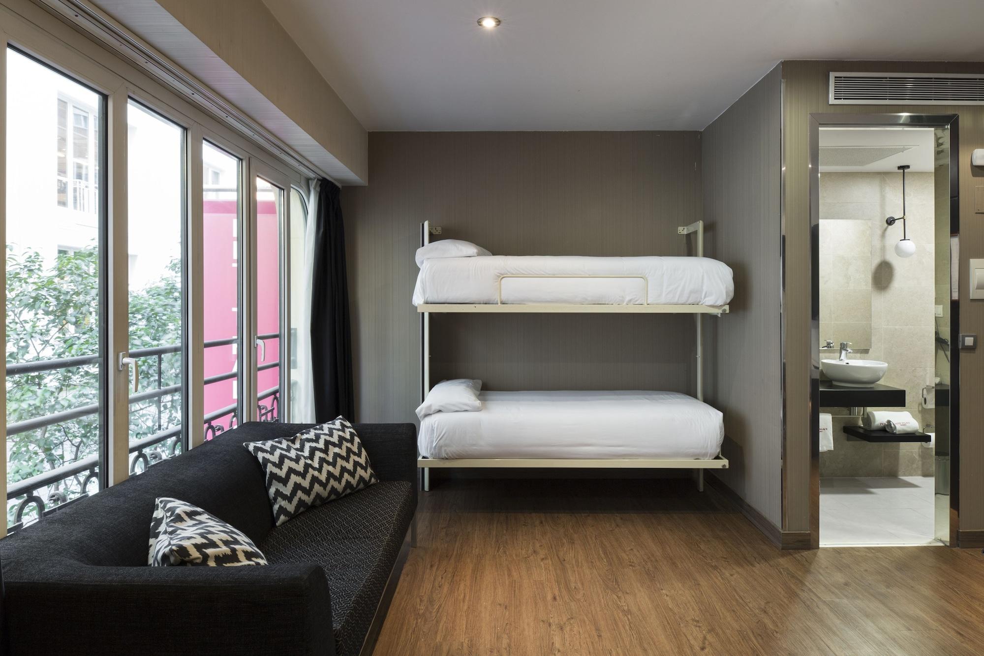 Petit Palace Triball Madrid Exterior photo