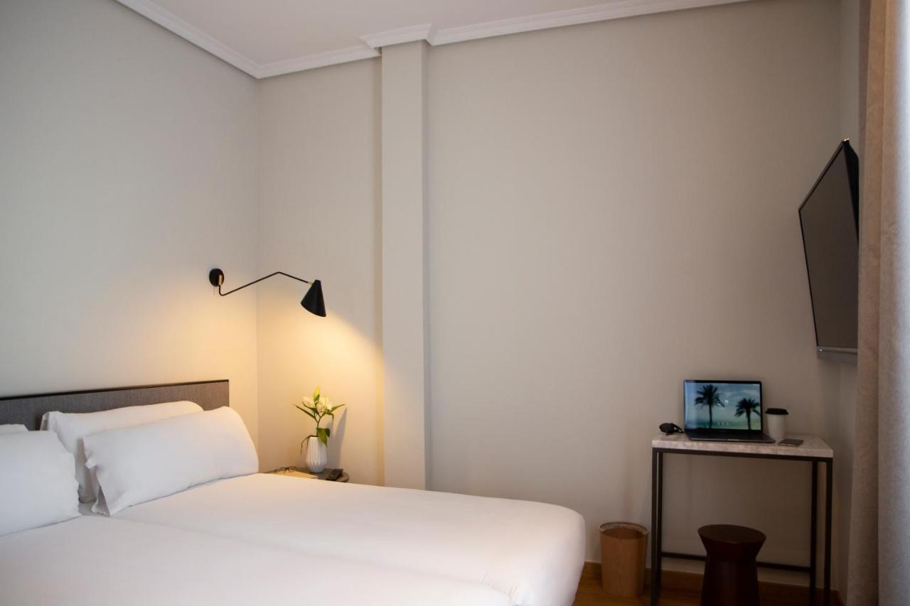 Petit Palace Triball Madrid Exterior photo
